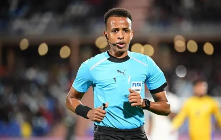 Omar Abdulkadir Artan, arbitre de la Super Coupe d'Europe : LA REVANCHE D'UN BANNI